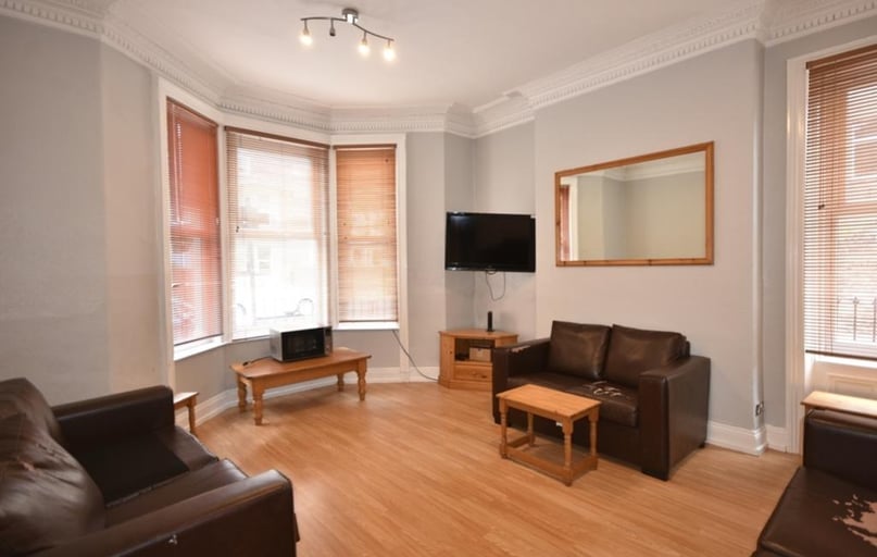 St. Georges Terrace, Jesmond, Newcastle - Image 1